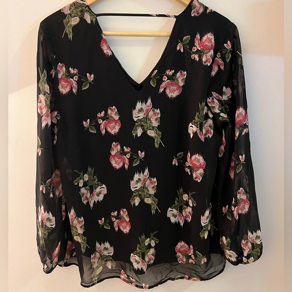 🌸Daniel Rainn Floral Semi Sheer Top S - Picture 3 of 8